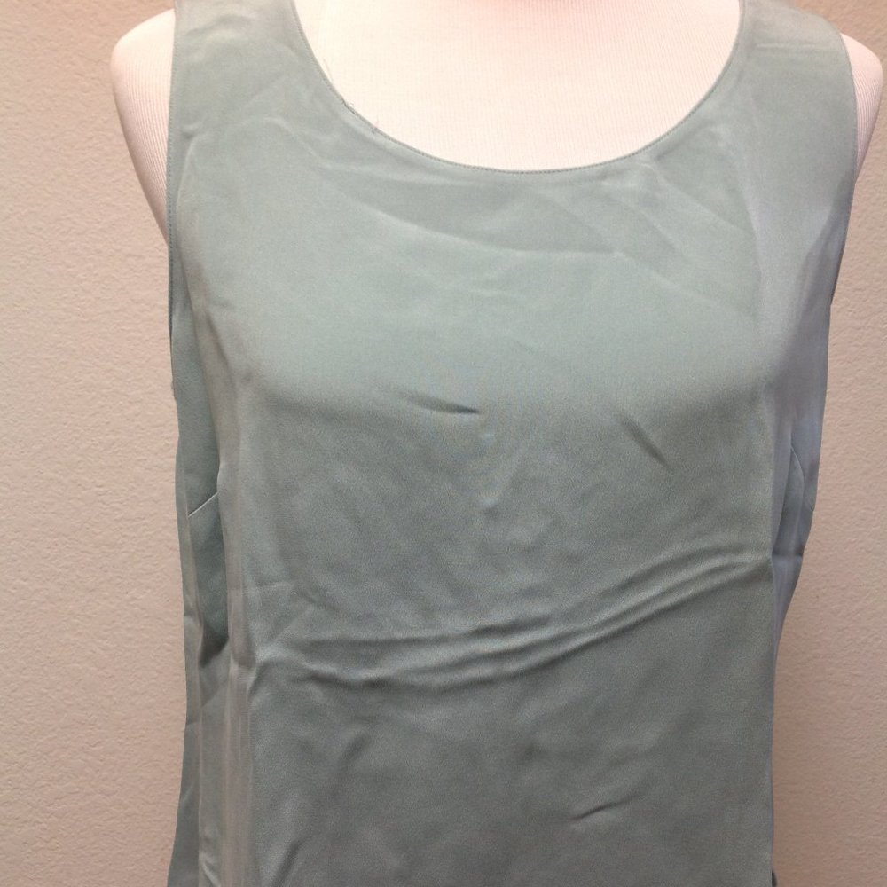 Nordstrom’s Caslon 100% Silk Mint Green Tank Top Shell Blouse Size M